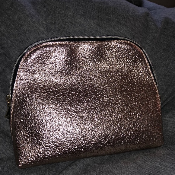 estee lauder cosmetic bag w/ makeup - Picture 2 of 4